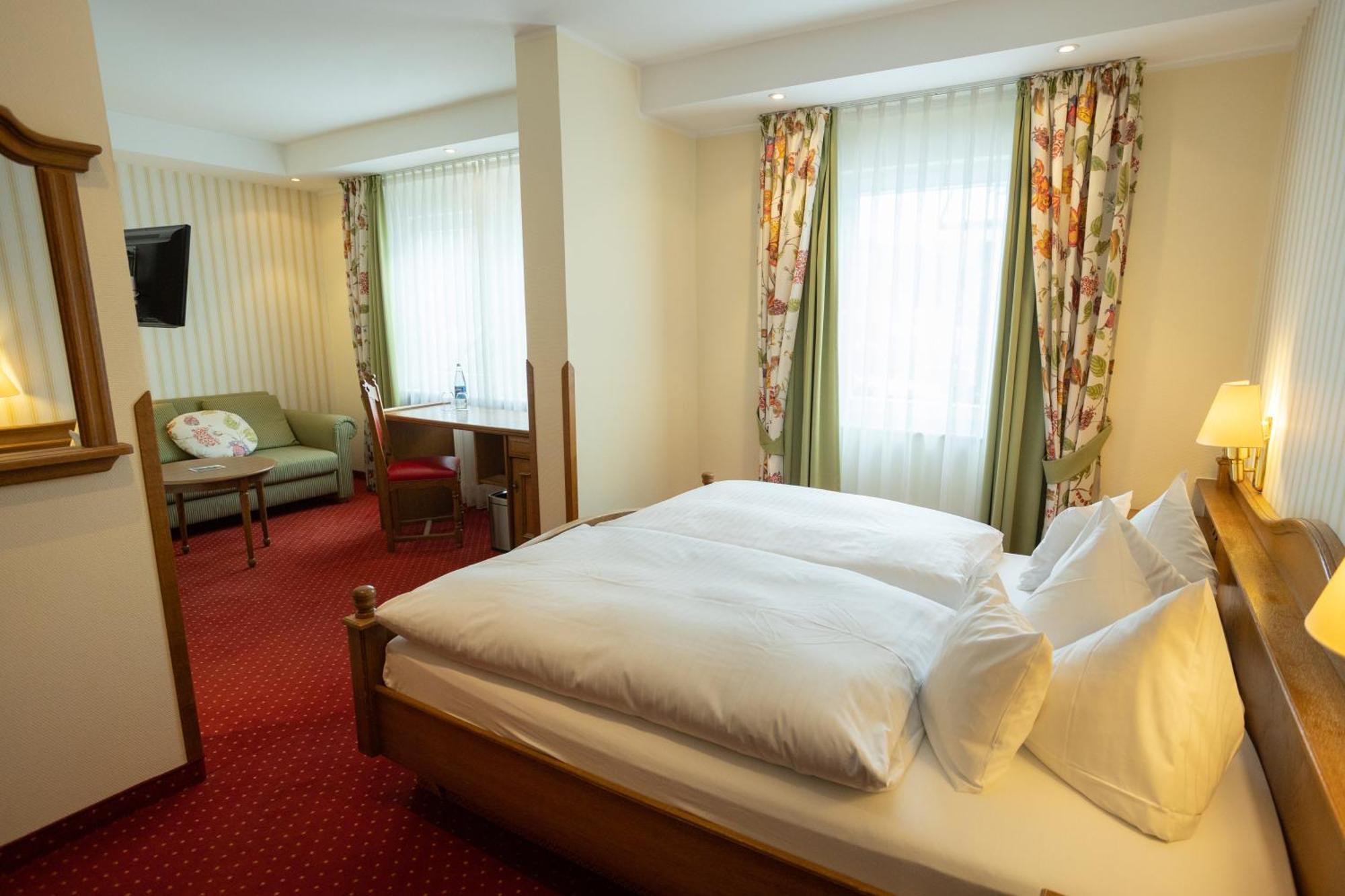Romantikhotel Platte Attendorn Exterior photo